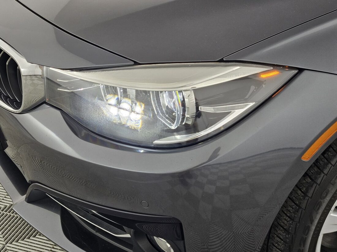 2018 BMW 330 Gran Turismo
