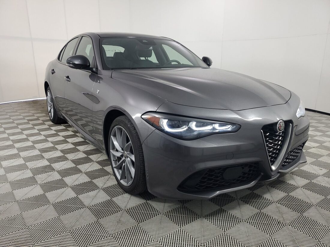 2024 Alfa Romeo Giulia Ti