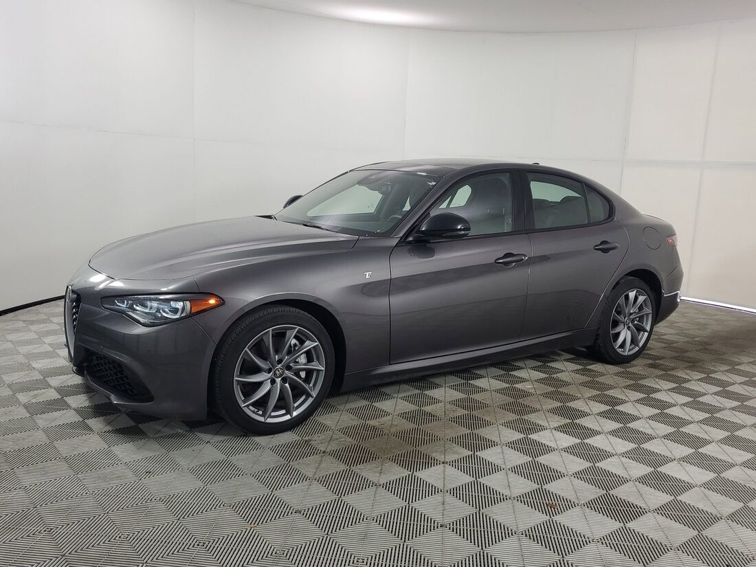 2024 Alfa Romeo Giulia Ti
